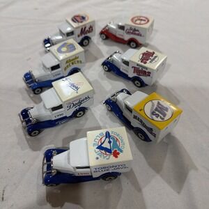 Matchbox MLB Baseball Flareside Pick-Up Lot of Loose Diecast Cars 1990s